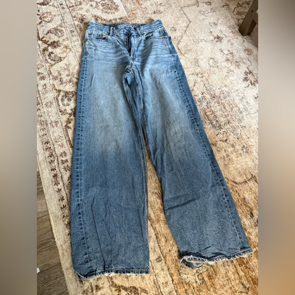 American Eagle Jeans - Picture 2 of 4